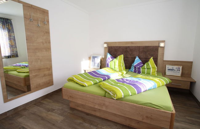 Idyllic Holiday Home in Goldegg Weng Near ski bus - Photo 2