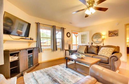 Smoky Mountain Cabin with Hot Tub and River Views! - Foto 6