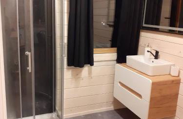 Najtaniej domki w Krutyni spływy kajakowe noclegi pokoje hotel pensjonat rezerwacje tylko telefonicznie 512-29O-43O prosimy nie sugerować się kalendarzem dostępności na tej stronie zapraszamy www domkiwkrutyni com - Foto 16