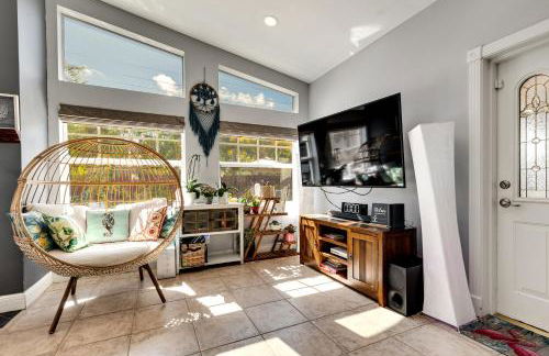 South Florida Spacious Oasis 4BR Retreat with 2 King Beds, Amazing Pool, near Beaches - Photo 44