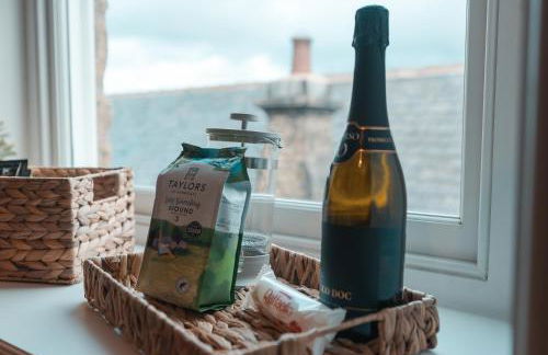 The Jodrell Luxury Suites - Photo 26