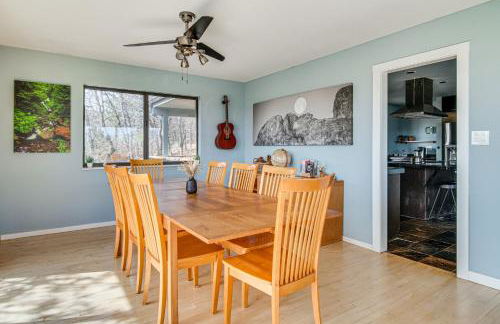 5 Mi to Area Attractions Home with Indoor Hot Tub - Foto 6