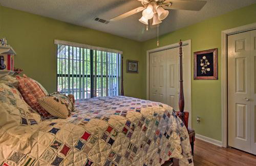 Waterfront Midway Home with Sunroom and Large Yard - Foto 19