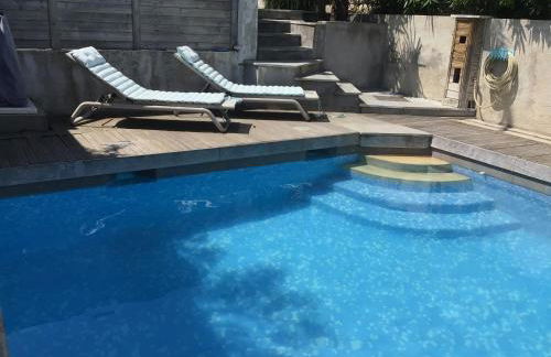 Villa Azur - 2 pièces rez-de-jardin dans une maison avec piscine - Foto 24