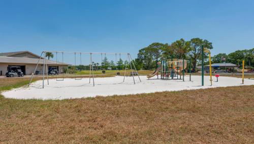 Cozy Golf Condo with 3 Pools, Gym and Just 15 Minutes to Airport - Foto 4