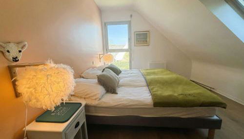 Superbe maison rénovée, 250m de l'océan, 12 pers, terrasse, jardin, proche plage Kerleven et golf - FR-1-481-164 - Foto 2