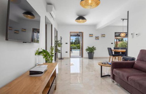 4 Bedroom Lovely Home In Labin - Photo 5