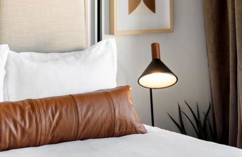 Hyatus Luxury Residences Boston Everett Premier Collection - Photo 40