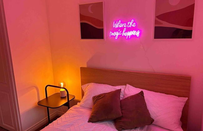 East London Apartment Near Station & Free Parking - Photo 3