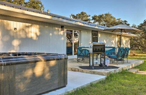 Quiet Haven with Hot Tub, 4 Mi to Canyon Lake! - Foto 28