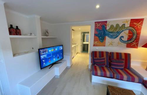 Studio with Private Swimming Pool and Garden - Foto 20