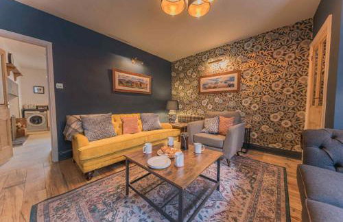 Tastefully decorated, family friendly property, central Kirkby Lonsdale, parking and EV charger - Photo 7