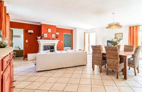 2 Bedroom Amazing Home In Noves - Foto 14