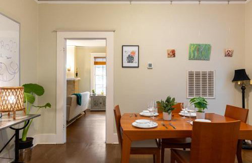 Historic Victorian Gem in UT Downtown Free Parking - Foto 11