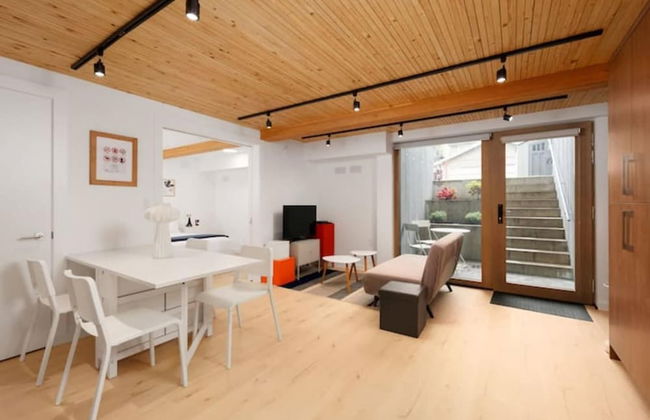 Passive House Luxury 2 Bedroom Basement Suite - Photo 3