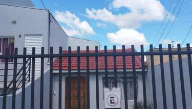 Casa central 74 com ótima localização - Foto 3