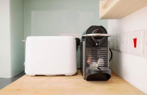 Bright, Spacious 2-bed, 5 mins from Tube, Sleeps 4 - Pass the Keys - Foto 19