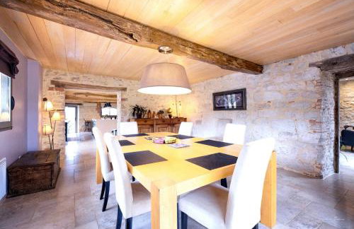 Casa Guillarmou - Évasion Enchantée avec Piscine Chauffée, Spa & Clim - Vue Exceptionnelle - Foto 8