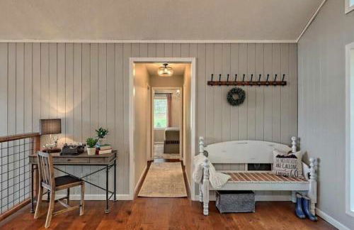 Stunning Modern Rustic Lake Retreat PRVT BOAT SLIP - Foto 20