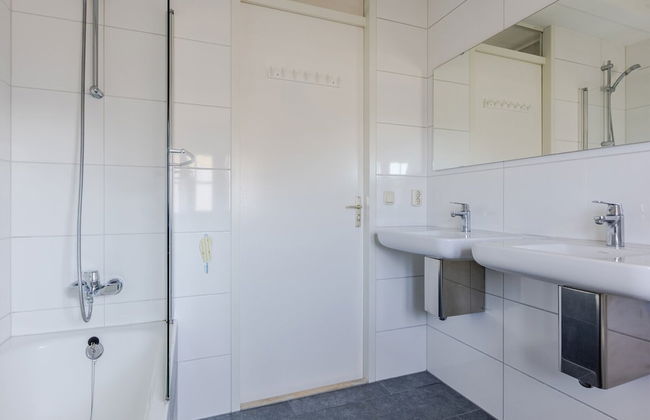 Restyled Villa With Dishwasher, Near the Sea in Domburg - Photo 18