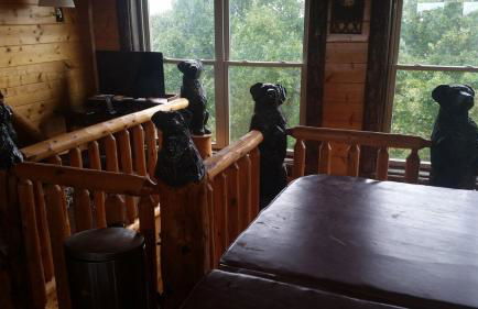 LOG HOME CANINE RETREAT with DOG ART COLLECTION - Foto 18