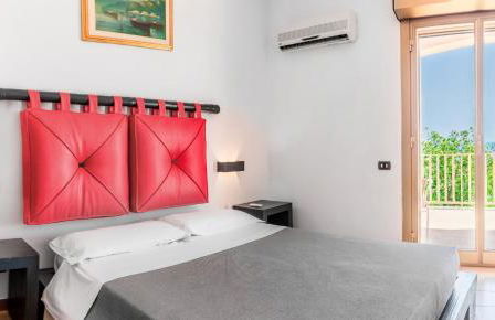 Aparthotel Isabella - Photo 8