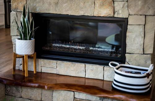 TOP 1 Percent Home! Hideaway w Heavenly Mountain views - Foto 79