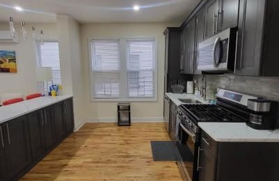 OoohLaLa! 2 Beds and 2 Full Baths w/Free Parking - Foto 13