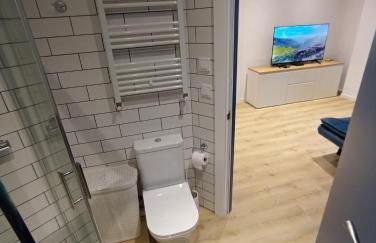 Maestro Damián, Moderna Vivienda Turística a Estrenar en Bilbao - Foto 18