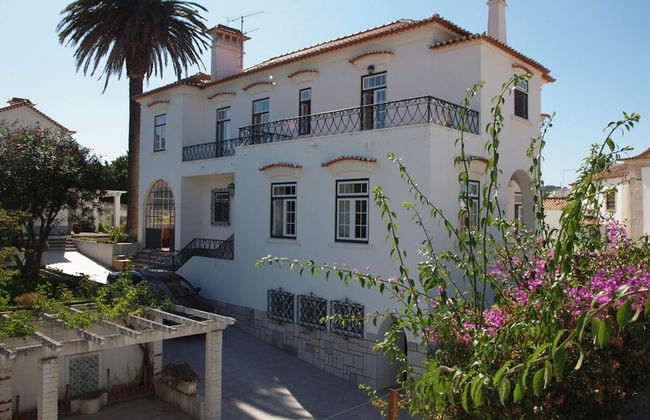 Sprawling Villa Near Alenquer - Photo 30