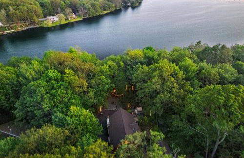 Lakehouse with Boats, MiniGolf, Sauna, HotTub, Swings and Playground! - Foto 75