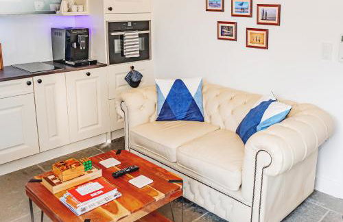 Cottage with Hot Tub - near Cheltenham and Tewkesbury - Photo 21