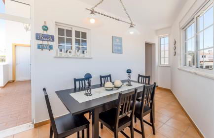 Serene Duplex House With Patio by LovelyStay - Foto 15