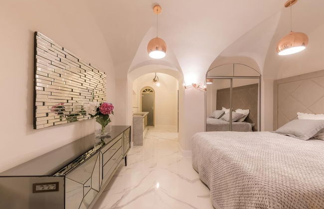 AB Ljubljana - The Residence - Photo 19