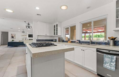 Palm Springs Paradise Escape 3BR Pool & Spa - Foto 17