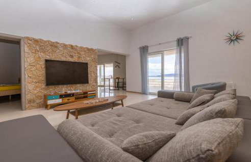 Lovely Apartment In Lukovo With Wifi - Foto 2