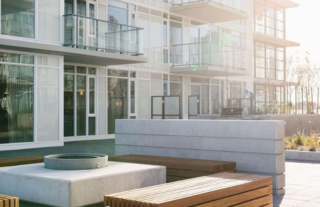 By Stampede Free Parking Banff Pass Wine More - Photo 33