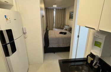 Flat Super Luxo - Central - Otima localizacao - Novo - Foto 2