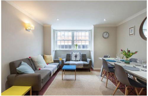 Wells City Centre, Quiet Mews House, sleeps 6 - Foto 1