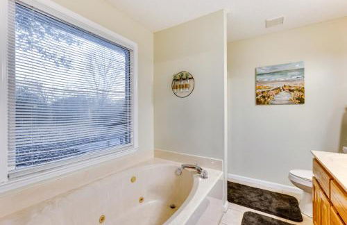 Spacious Madison Vacation Rental with Backyard! - Photo 15