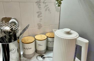 A2 HighTown Apartment, Steps from Luton Train Station - Foto 10