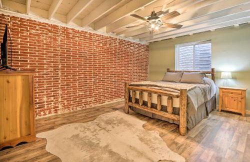 Luxe Dog-Friendly Cabin with Hot Tub and Game Room - Foto 19