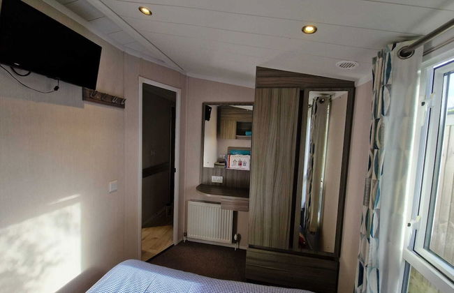Seaside 6-person Caravan at Rockley Park - Foto 5