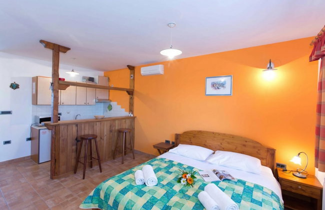 Tourist Farm Tonin Apartments - Photo 11
