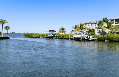 Waterfront Palmetto Home with Private Pool and Dock! - Foto 33
