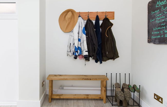 Newly Renovated Cottage 150m From Waterfront - Photo 61