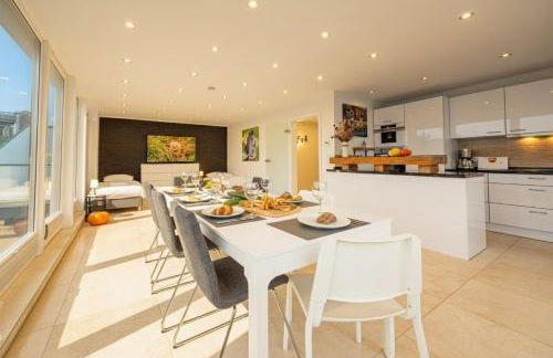 have-a-nice-Stay - Penthouse I Innenstadt I wenige Minuten zum Bahnhof I riesige Dachterrasse - Foto 1