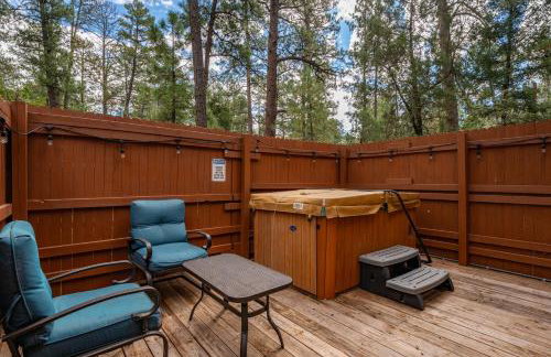 Roadrunner - Cozy Cabin - Whirlpool and Hot Tub - Foto 6