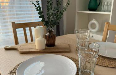 Modern Downtown Escape Sleeps 10 - Foto 25