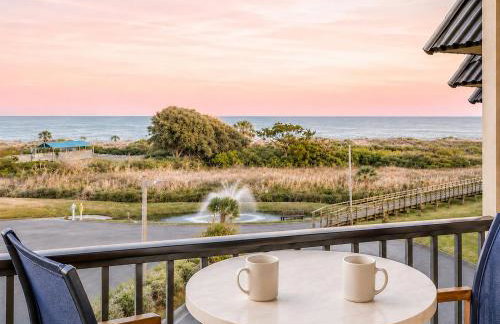 Top Floor Oceanview King Villa - Oceanfront Resort - Photo 20